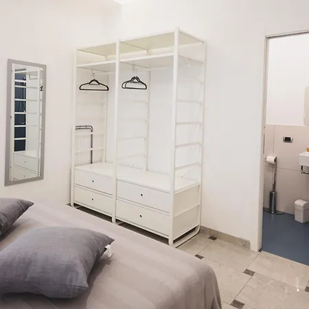 住宿加早餐酒店 Piazza Verdi 瓦斯托