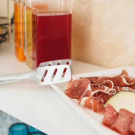 住宿加早餐酒店 Piazza Verdi 瓦斯托