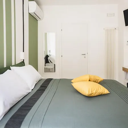 Nocleg ze śniadaniem Piazza Verdi 3*