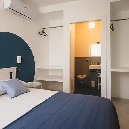 Piazza Verdi Oda ve Kahvaltı 3*