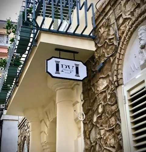 Bed & Breakfast Piazza Verdi 3*